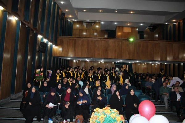 جشن دانش آموختگی 8