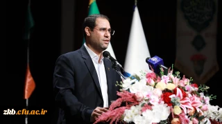 معلمی که کار تربیتی و پرورشی می کند جایگزین ناپذیر است