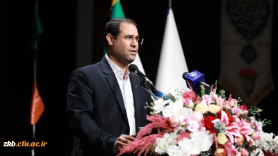 معلمی که کار تربیتی و پرورشی می کند جایگزین ناپذیر است